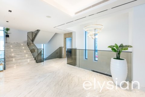 Villa de 8 dormitorios en Signature Villas, UAE No. 64766 31