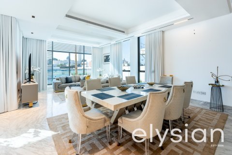 Villa de 8 dormitorios en Signature Villas, UAE No. 64766 7