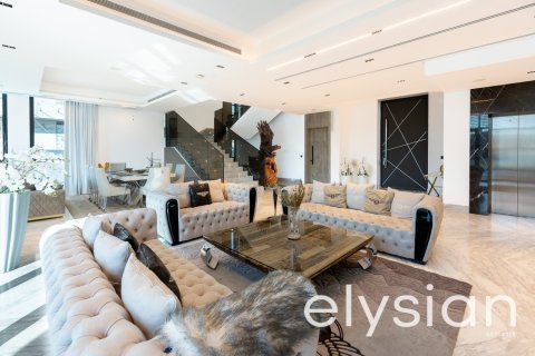 Villa de 8 dormitorios en Signature Villas, UAE No. 64766 3