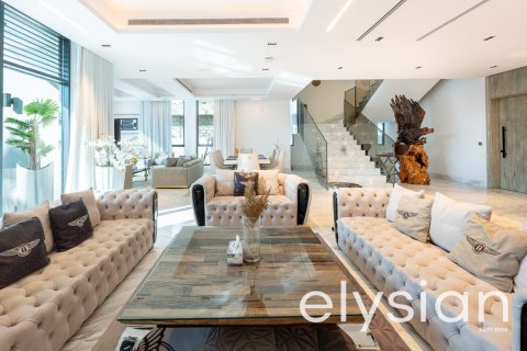 Villa de 8 dormitorios en Signature Villas, UAE No. 64766 5