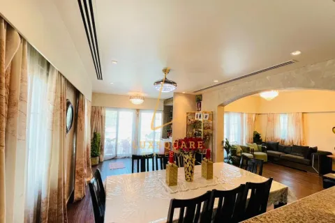Villa de 3 dormitorios en Jumeirah Village Circle, UAE No. 205627 8