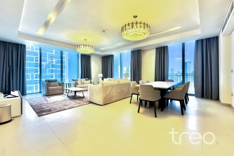 4 bedrooms Apartment in 5242, UAE No. 220533