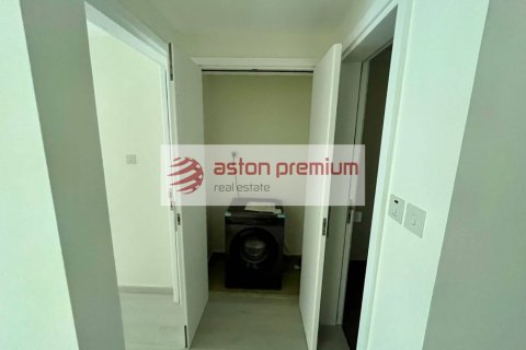 1 bedroom Apartment in Business Bay, UAE No. 219244 12