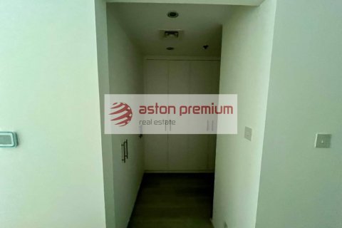 1 bedroom Apartment in Business Bay, UAE No. 219244 13