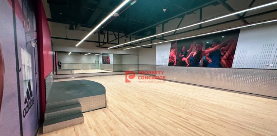 Shop de 297m² en Dubai Investment Park, UAE No. 39647