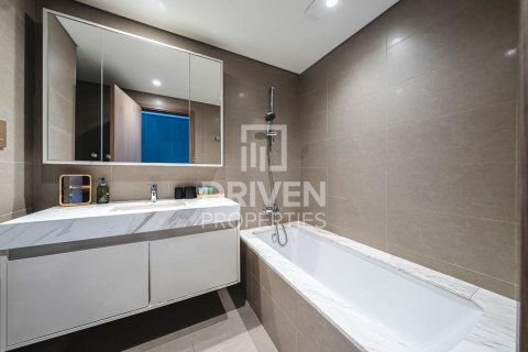 Квартира с 3 спальнями в Burj Royale, ОАЭ №211814 15