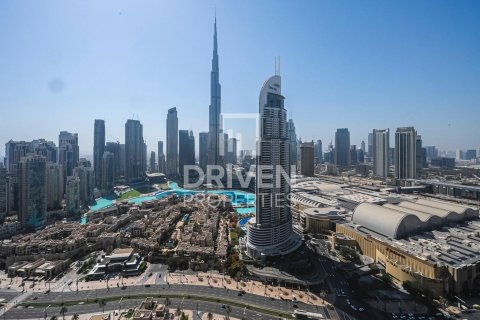 3 bedrooms Apartment in Burj Royale, UAE No. 211814