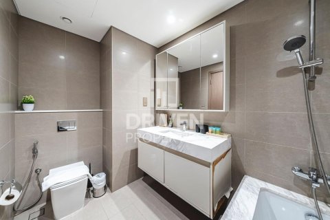 Квартира с 3 спальнями в Burj Royale, ОАЭ №211814 16