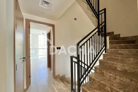 4 bedrooms Townhouse in Dubai Investment Park, UAE No. 155442 7