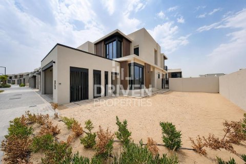 Villa de 4 dormitorios en Jebel Ali, UAE No. 204767 27