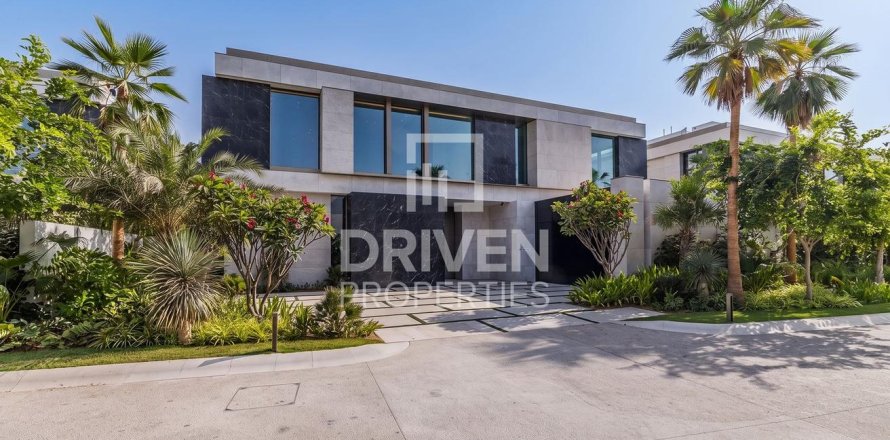 Villa de 6 chambres à The Crescent, UAE No. 217575