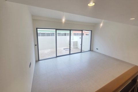 Townhouse de 4 dormitorios en Damac Lagoons, UAE No. 223444 7