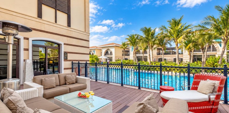 4 bedrooms Villa in Palm Jumeirah, UAE No. 222347