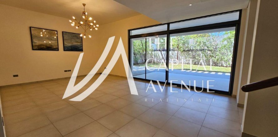 4 bedrooms Villa on the Yas Island, UAE No. 218959