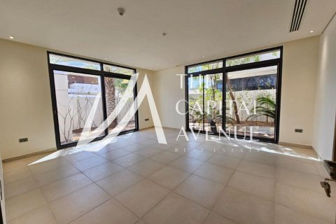 4 bedrooms Villa on the Yas Island, UAE No. 218959 5