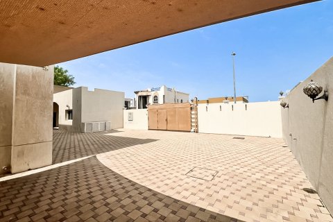 Villa de 5 dormitorios en Al Barsha, UAE No. 215407 8