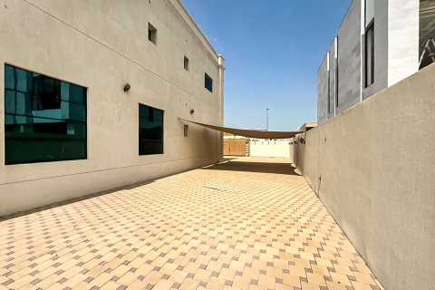 Villa de 5 dormitorios en Al Barsha, UAE No. 215407 3