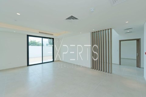 Villa de 4 dormitorios en Yas Acres, UAE No. 224286 8