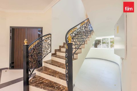 5 bedrooms Villa in Al Barsha, UAE No. 219207 16