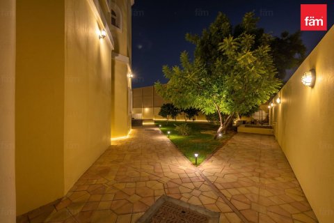5 bedrooms Villa in Al Barsha, UAE No. 219207 21