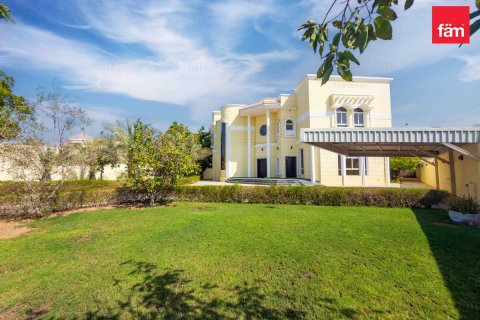 5 bedrooms Villa in Al Barsha, UAE No. 219207