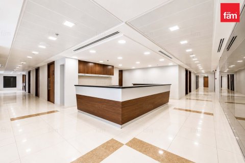 1044.1m² Office in Dubai, UAE No. 173374