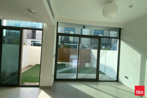 Villa de 3 dormitorios en Dubai, UAE No. 145437 10