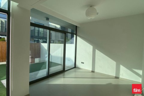 Villa de 3 dormitorios en Dubai, UAE No. 145437 11