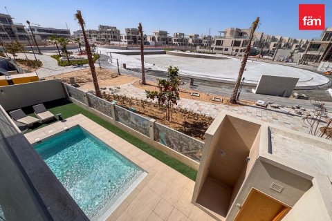 6 bedrooms Villa in Dubai, UAE No. 160792 4