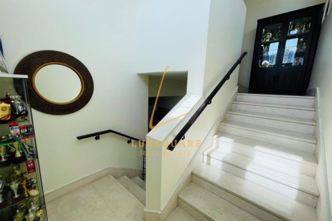 3 bedrooms Villa in Jumeirah Village Circle, UAE No. 220981 26