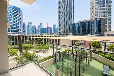 Studio Apartment in Dubai, UAE No. 198111