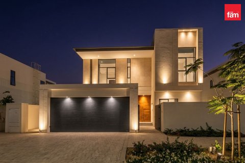 Villa de 4 chambres à Dubai, UAE No. 217244