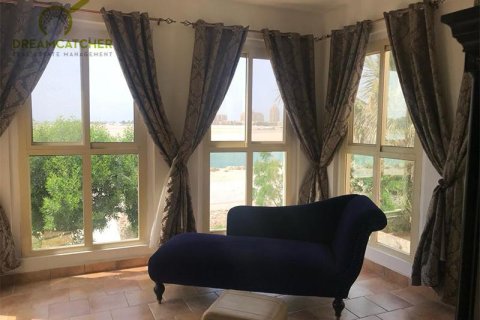 Дуплекс с 4 спальнями в Al Hamra Village, ОАЭ №75573 10