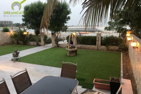 Дуплекс с 4 спальнями в Al Hamra Village, ОАЭ №75573 17