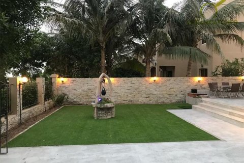 Дуплекс с 4 спальнями в Al Hamra Village, ОАЭ №75573 20