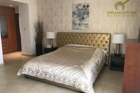 Дуплекс с 4 спальнями в Al Hamra Village, ОАЭ №75573 4