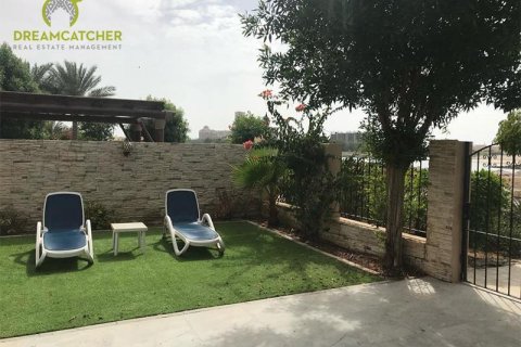 Дуплекс с 4 спальнями в Al Hamra Village, ОАЭ №75573 19