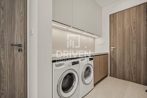 5 غرفة نوم فيلا في Jumeirah Park, الإمارات العربية المتحدة رقم 214277 7