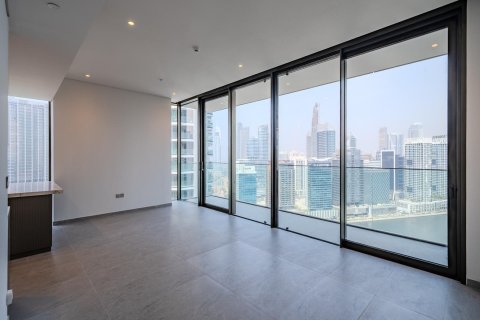 Apartment de 3 dormitorios en Business Bay, UAE No. 203656 3