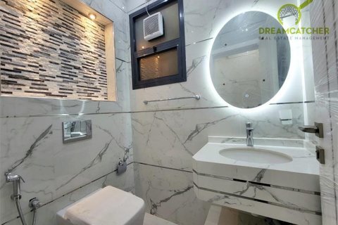 Villa de 5 dormitorios en Al Yasmeen, UAE No. 22828 17