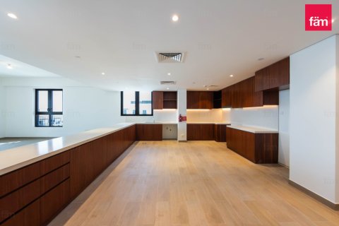 5 bedrooms Apartment in Dubai, UAE No. 152009 4