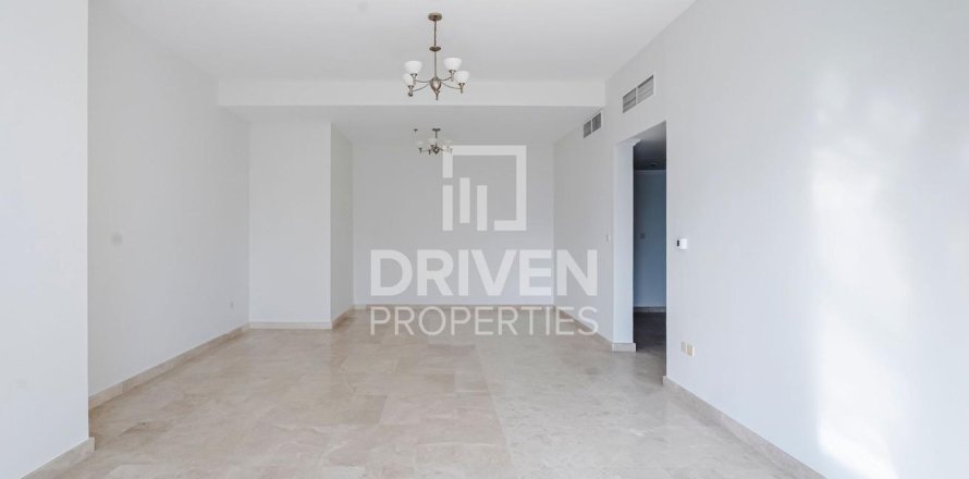3 bedrooms Apartment in KG Tower, UAE No. 211946