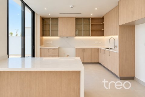 3 bedrooms Villa in EMAAR South, UAE No. 220841 7
