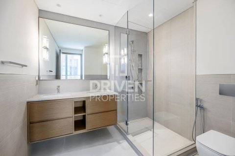 Apartment de 2 dormitorios en Opera District, UAE No. 215159 11