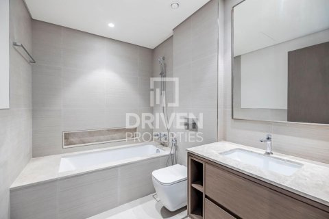 Apartment de 2 dormitorios en Opera District, UAE No. 215159 10
