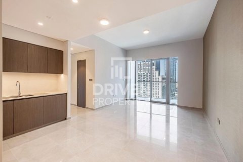 Apartment de 2 dormitorios en Opera District, UAE No. 215159 3