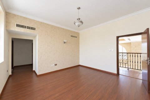 Вилла с 4 спальнями в Jumeirah Islands, ОАЭ №221596 25