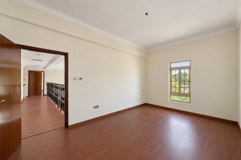Вилла с 4 спальнями в Jumeirah Islands, ОАЭ №221596 21