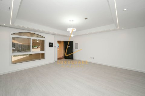 3 bedrooms Villa in Jumeirah Village Circle, UAE No. 213380 3
