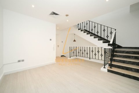 3 bedrooms Villa in Jumeirah Village Circle, UAE No. 213380 7